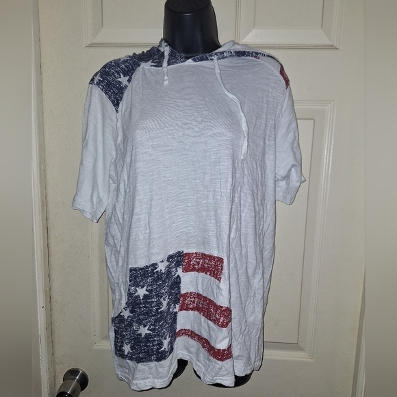 Free Planet Tops - Free planet hooded T-shirt stars and stripes size large